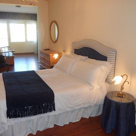 Hotel Avenida Baiona Sabaris Eksteriør bilde
