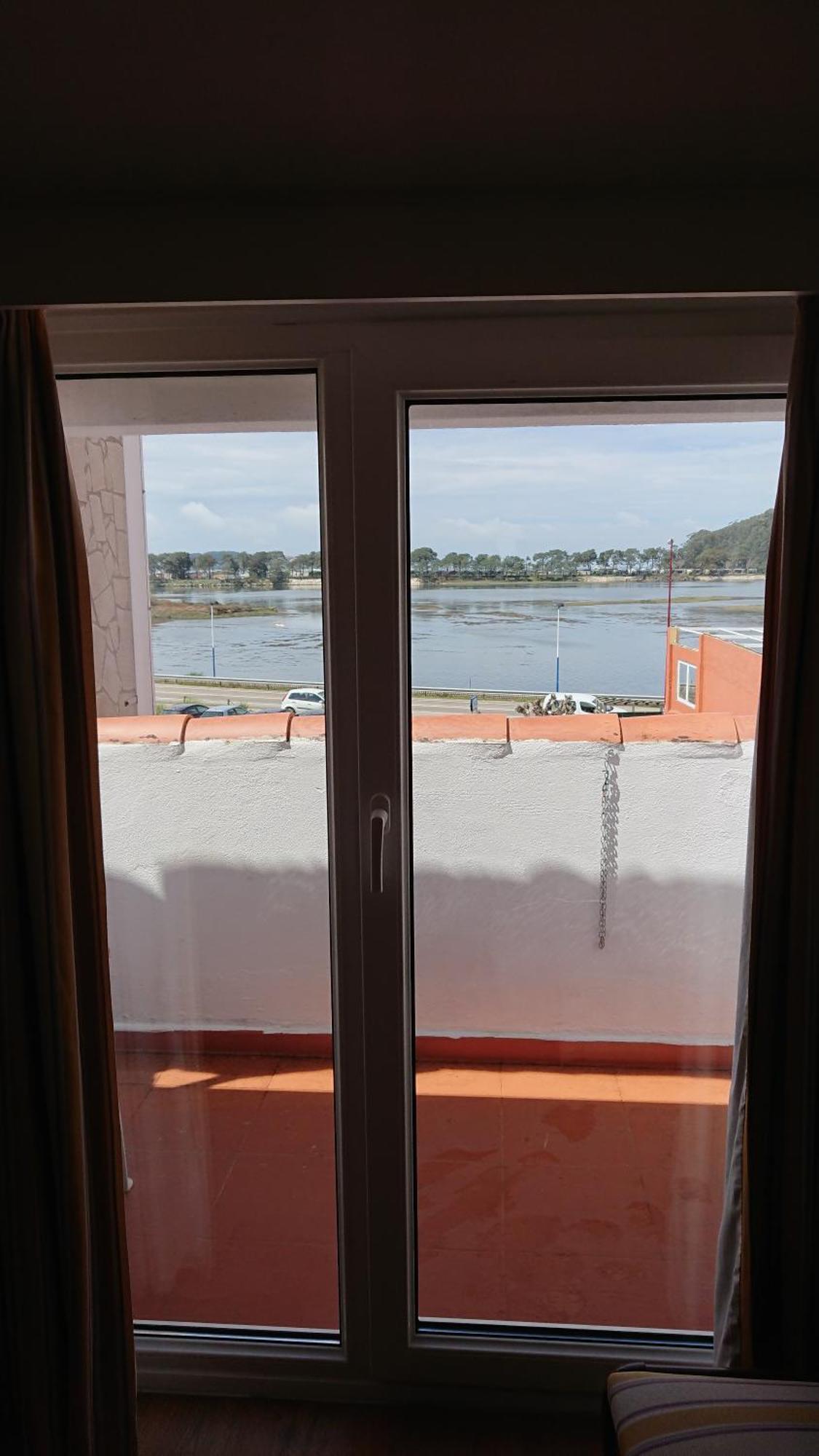 Hotel Avenida Baiona Sabaris Eksteriør bilde