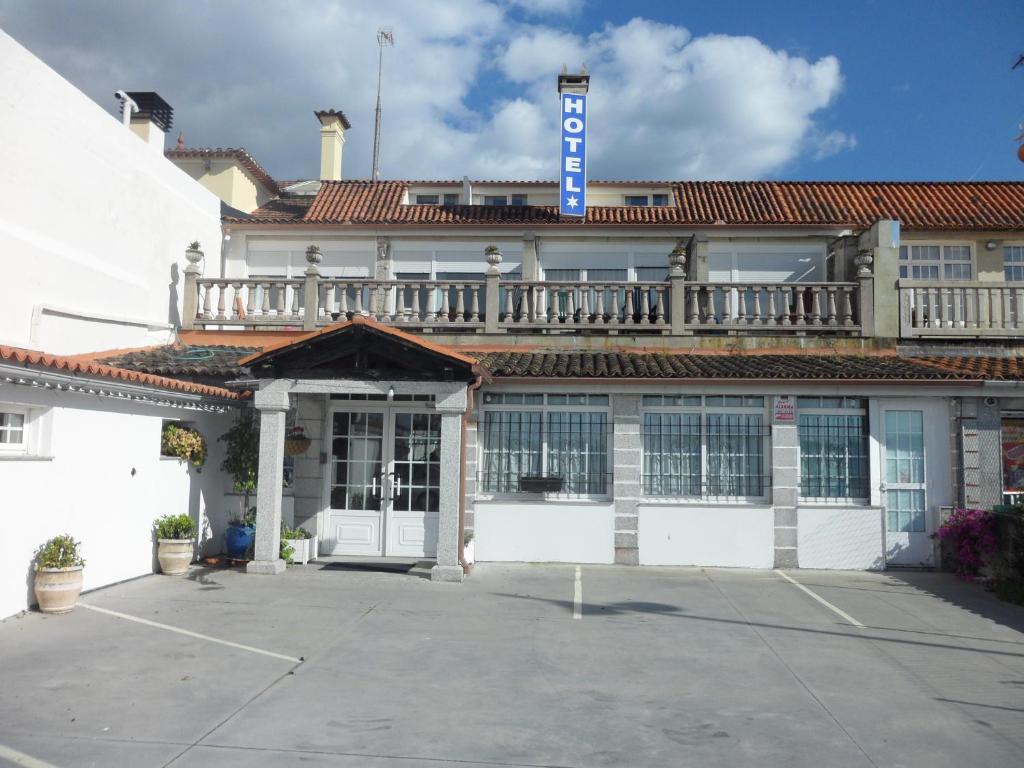 Hotel Avenida Baiona Sabaris Eksteriør bilde